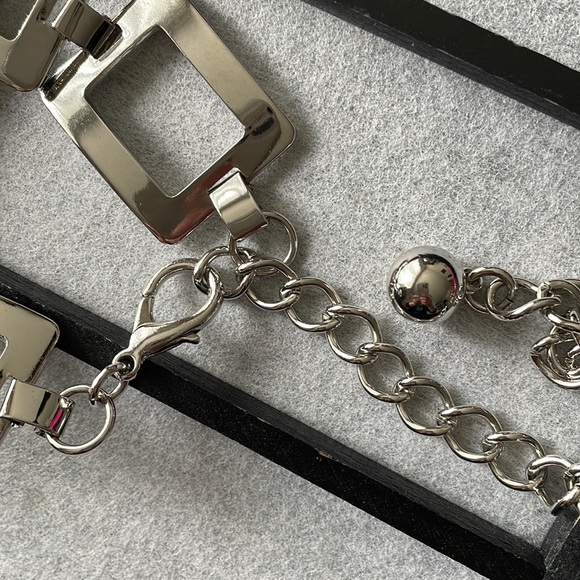 Silver Chain Belt - Picture 4 of 11